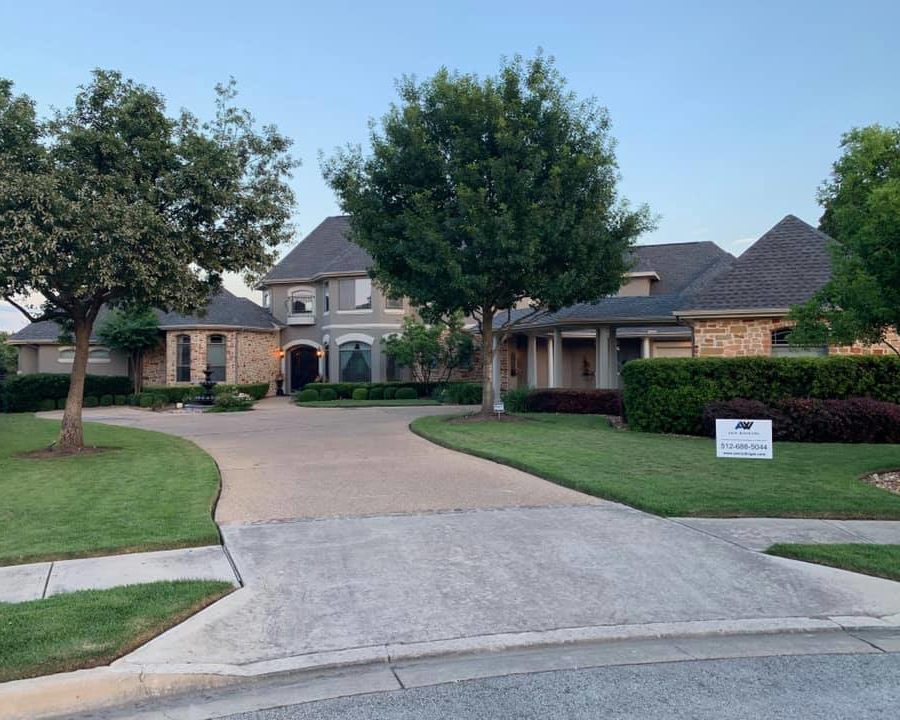 Shingle roof on Central Texas home.